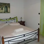 Casa Di Giorgio Nikiana